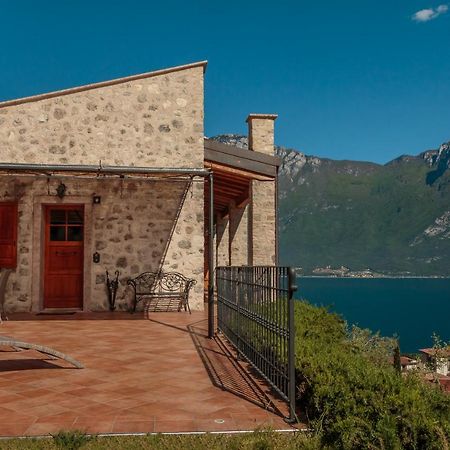 Villa Limone 리몬네술가르다 외부 사진