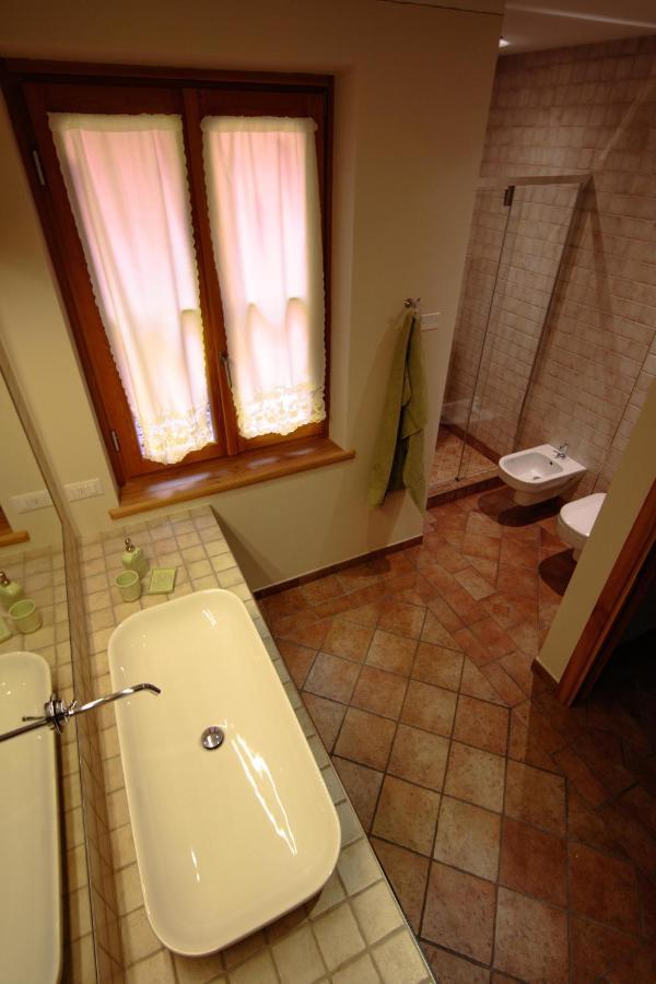 Villa Limone 리몬네술가르다 외부 사진