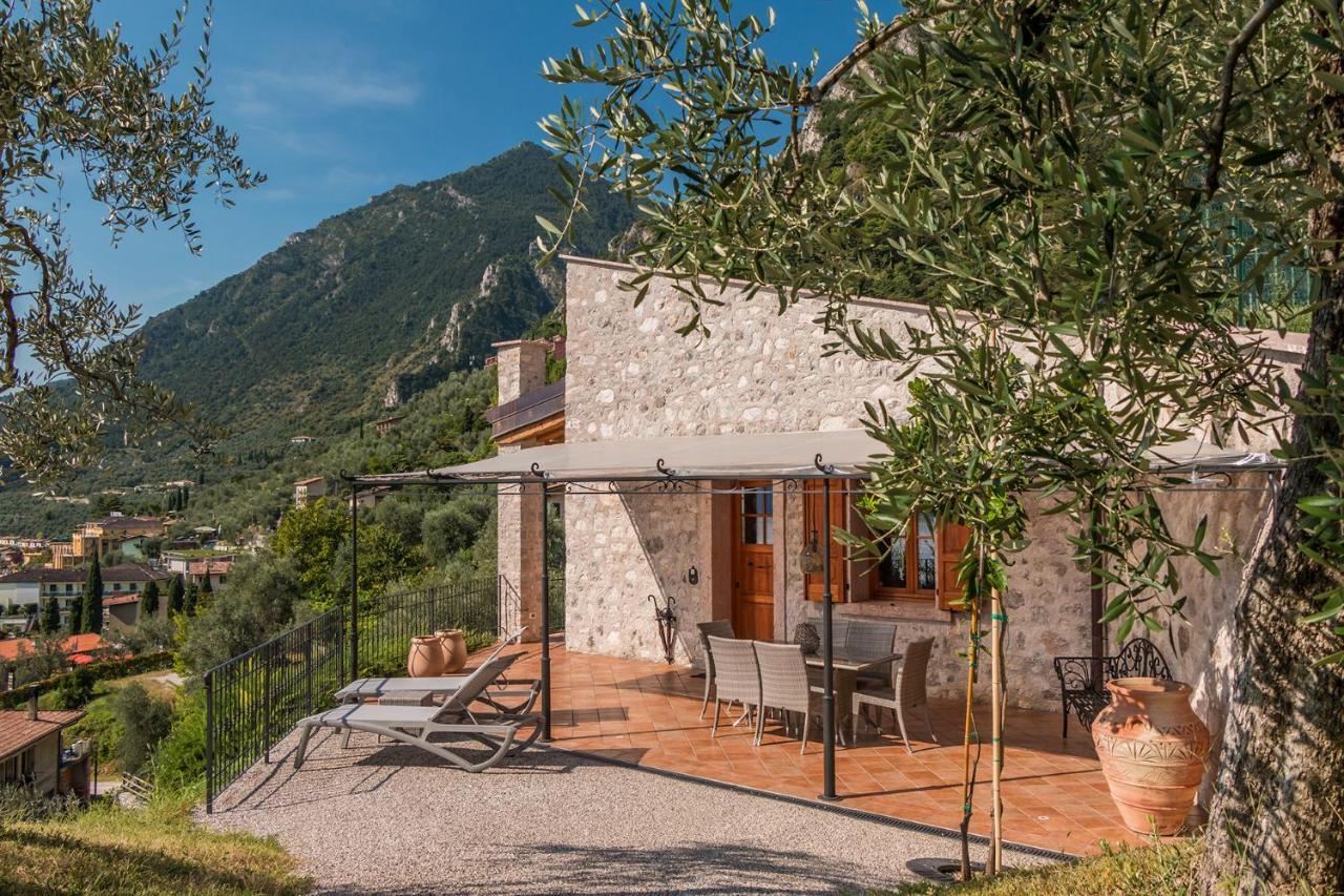 Villa Limone 리몬네술가르다 외부 사진