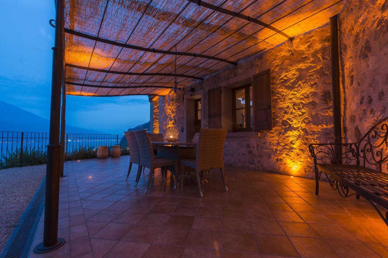 Villa Limone 리몬네술가르다 외부 사진
